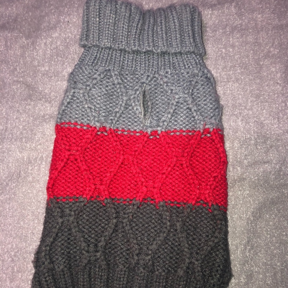 Sweet snuggle puppy sweater !